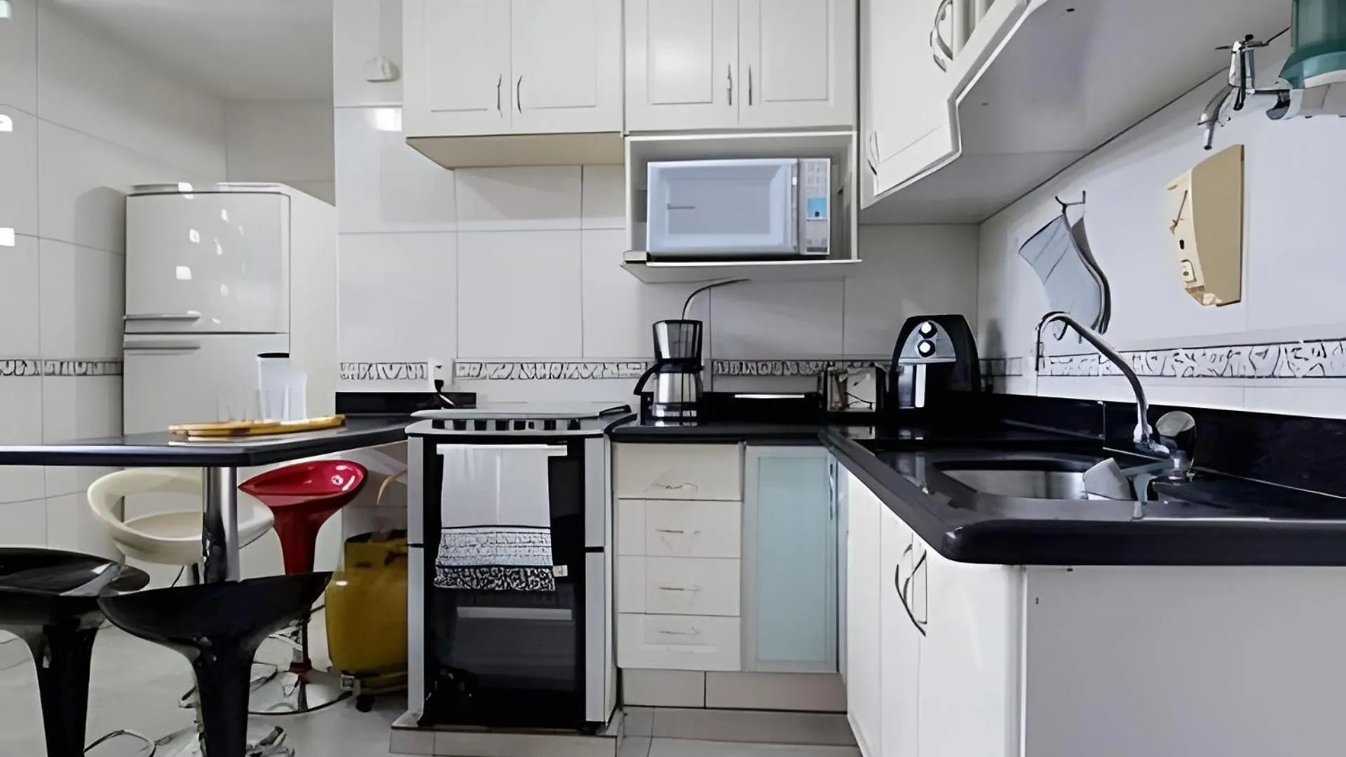 Apartamento Suite mais 2 quartos no centro de Brasília!!! Wi-fi top!