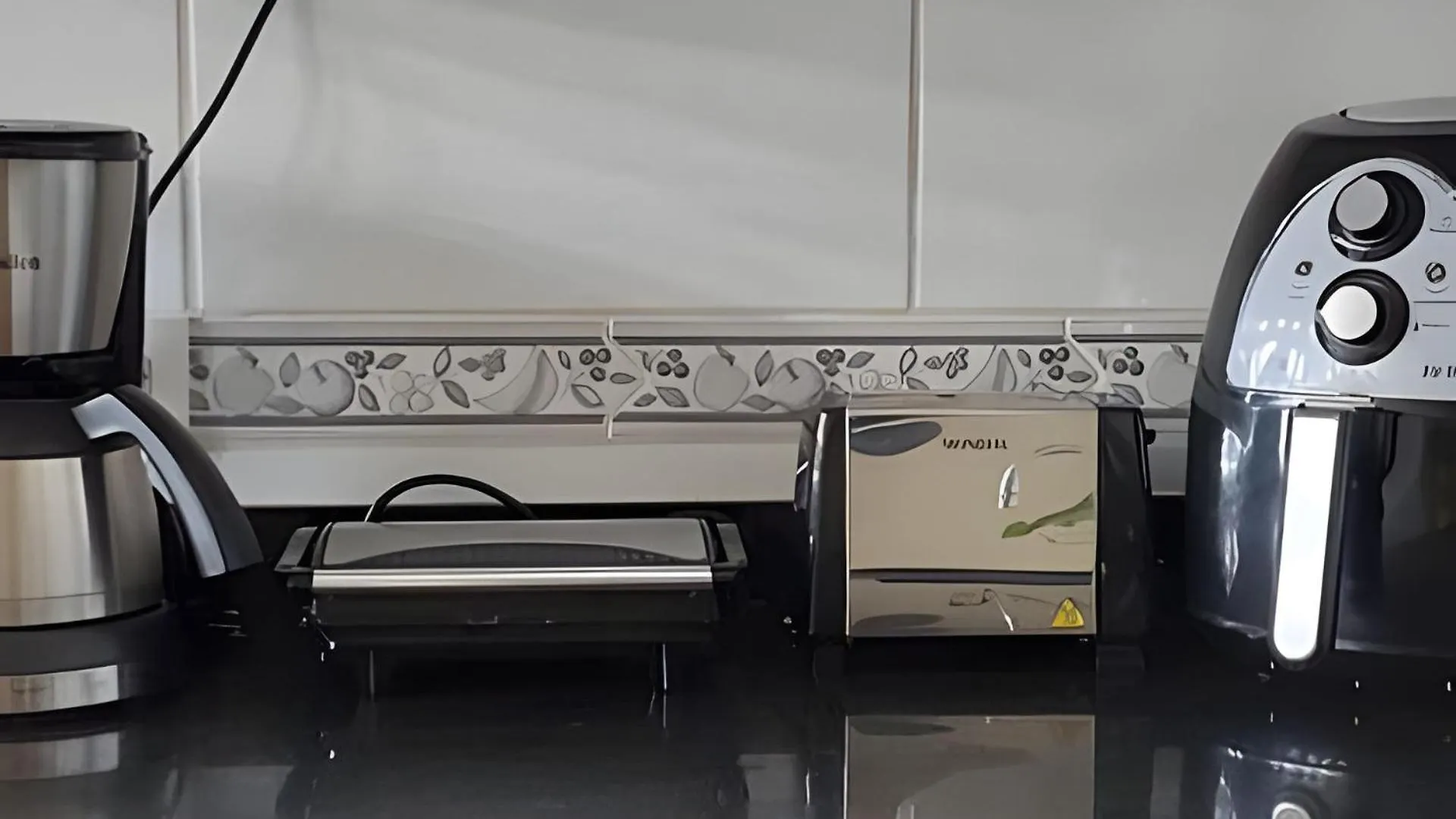 Suite mais 2 quartos no centro de Brasília!!! Wi-fi top! 0*, Brasilia
