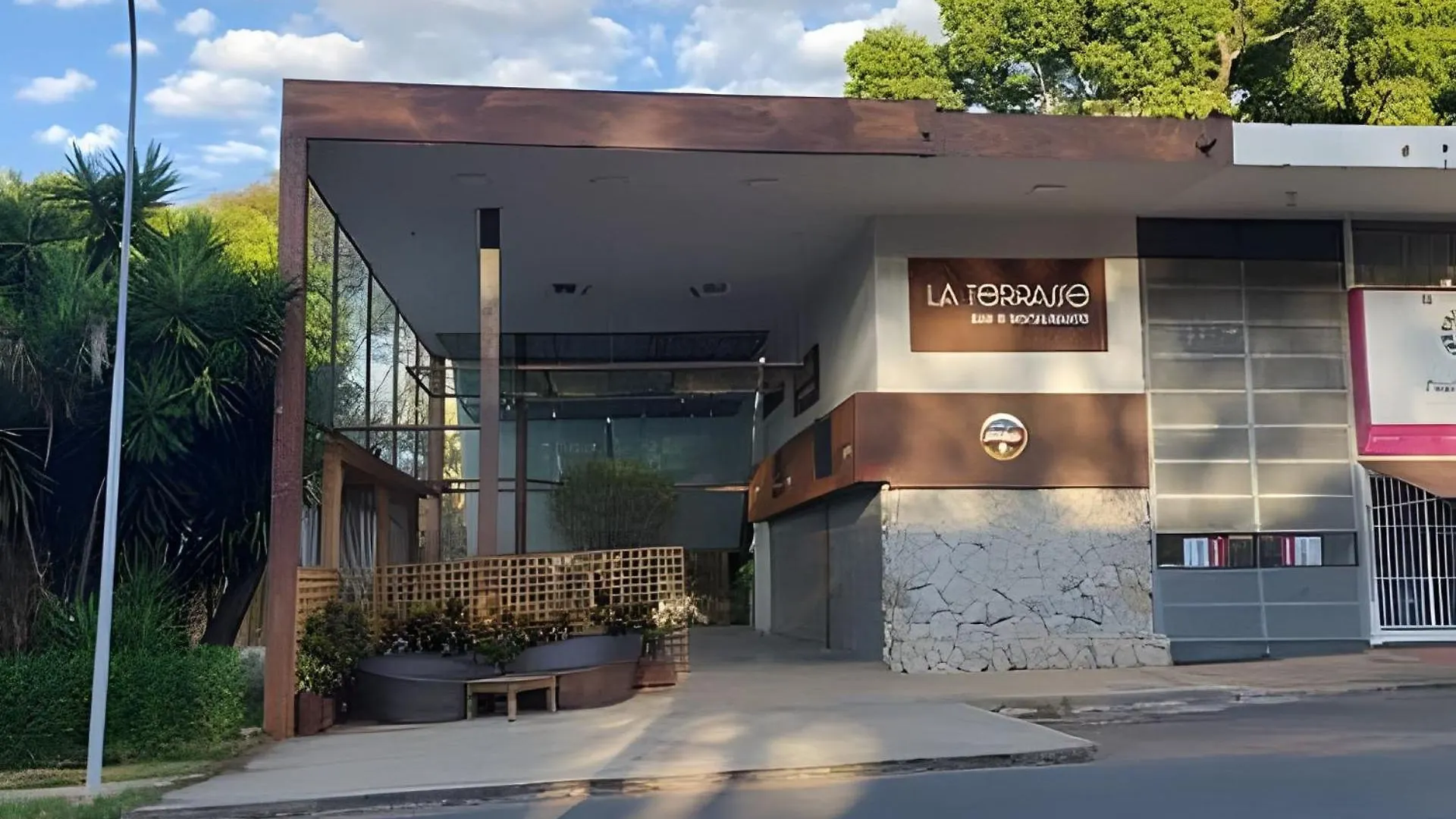 407 Sul - Ideal Para Familia/Grupo. Local Nota 10 Brasilia 0*,  Brazil